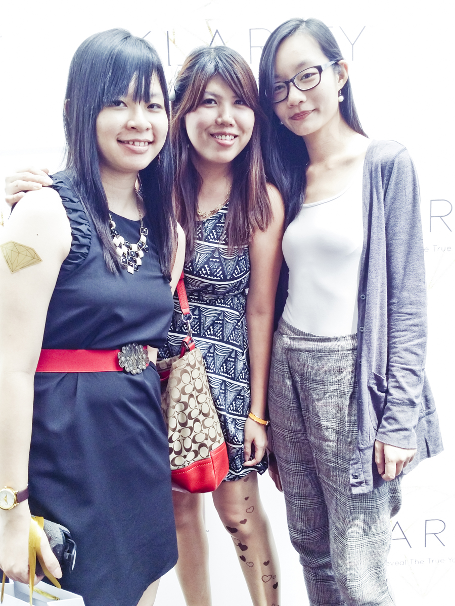 Photo with lifestyle bloggers ShuQ and Jessie at the Klarity Beauty Brunch event.