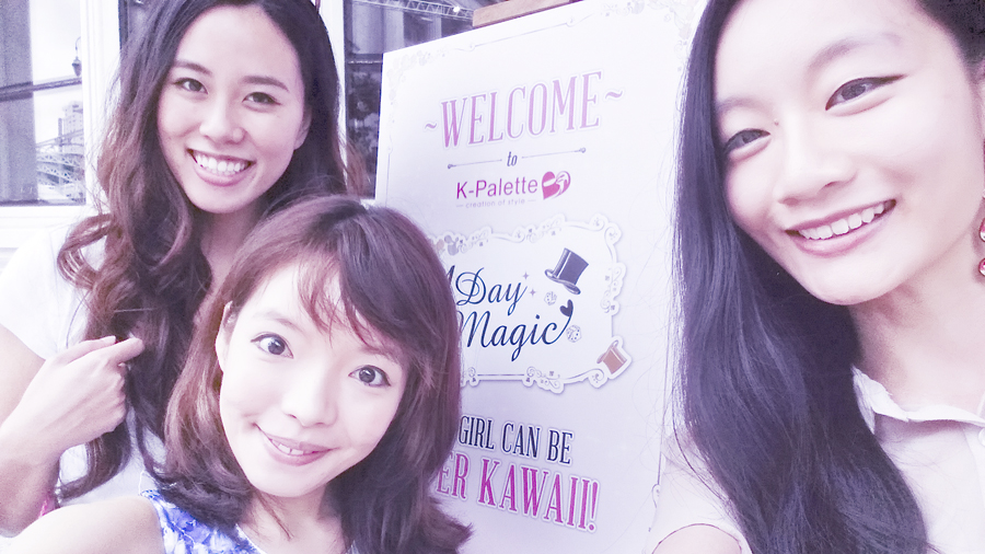 Selfie with bloggers at the K-Palette Magic Beauty Workshop entrance at the Boathouse Restaurant.