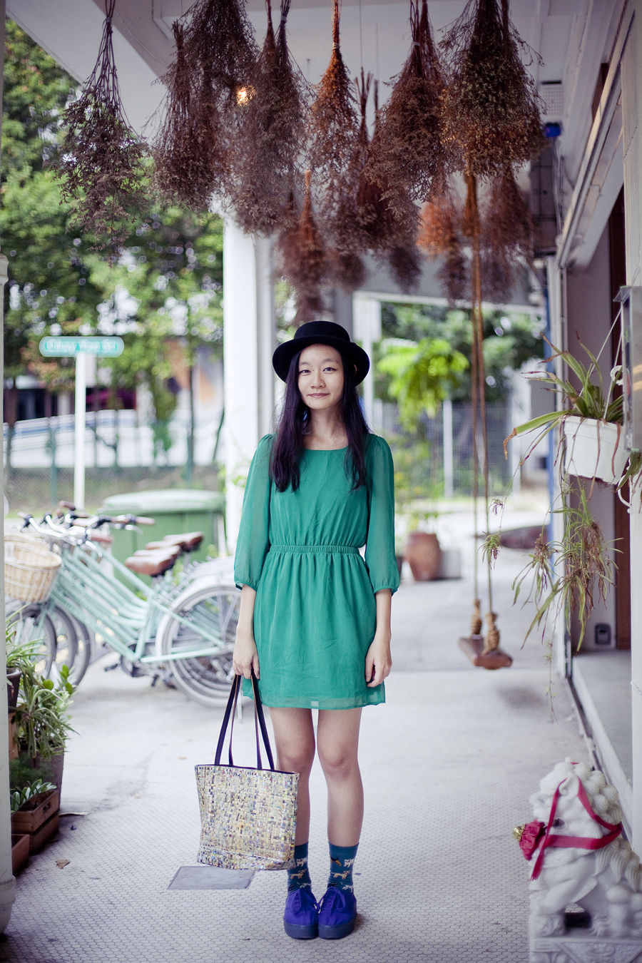 Outfit details: Forever 21 green chiffon dress, black Taobao hat, teal Taobao dog pattern socks, blue H&M platform shoes.