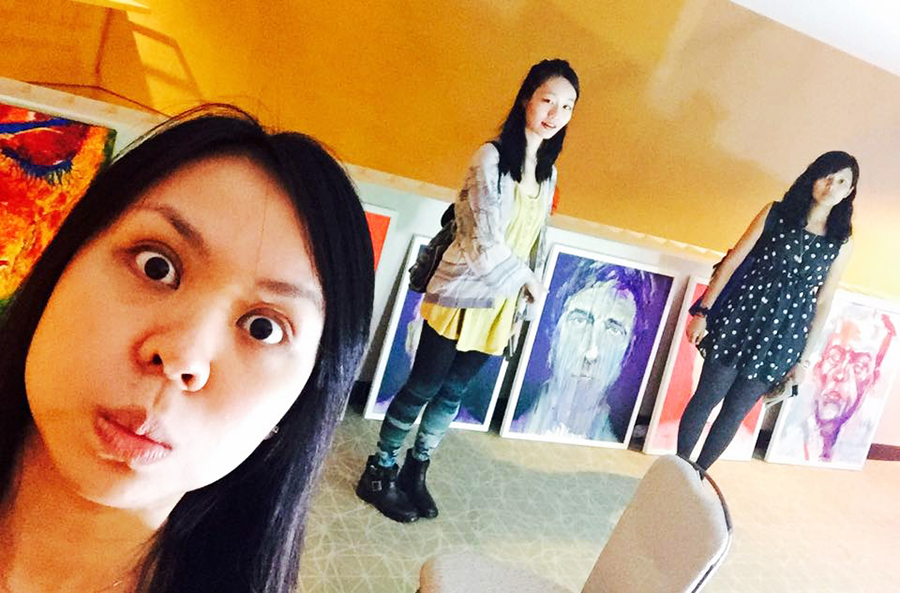 Selfie at the Bank Art Fair 2014 in Singapore. Photo by Ruru.