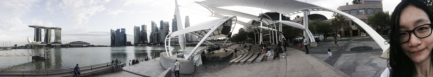 Panorama of the Singapore River at the Esplanade.
