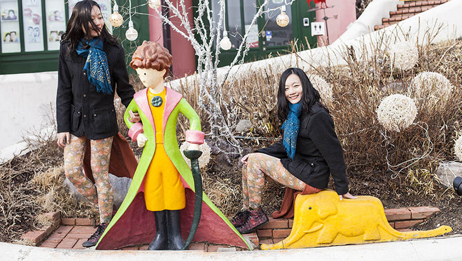Posing with sculptures of the Little Prince and an elephant in a snake at Le Petit France, Gapyeong, South Korea.
