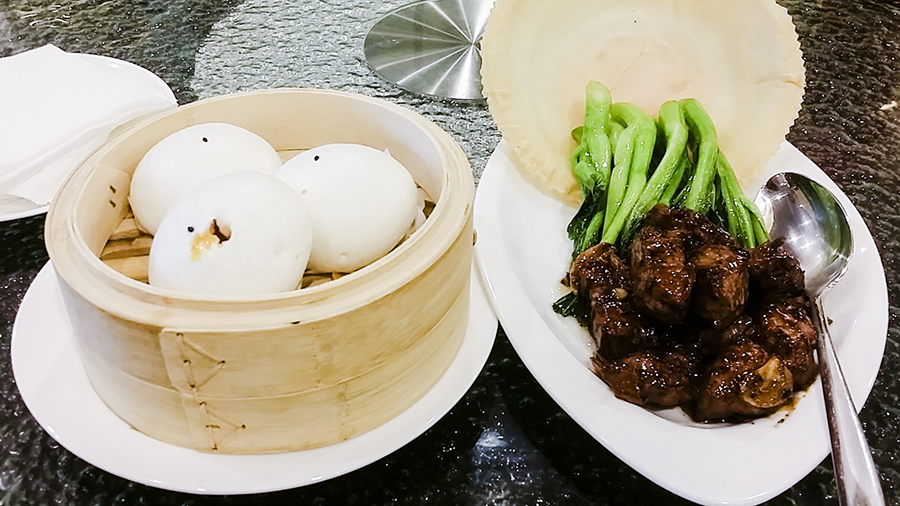 Lava custard bun and beef with vegetables at May Star Cuisine dim sum for lunch at Nagoya Hill Shopping Mall, Batam, Indonesia.
