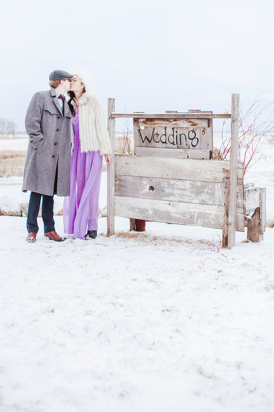 Winter Wedding photoshoot at the Rustic Oaks, Moorhead Minnesota, USA