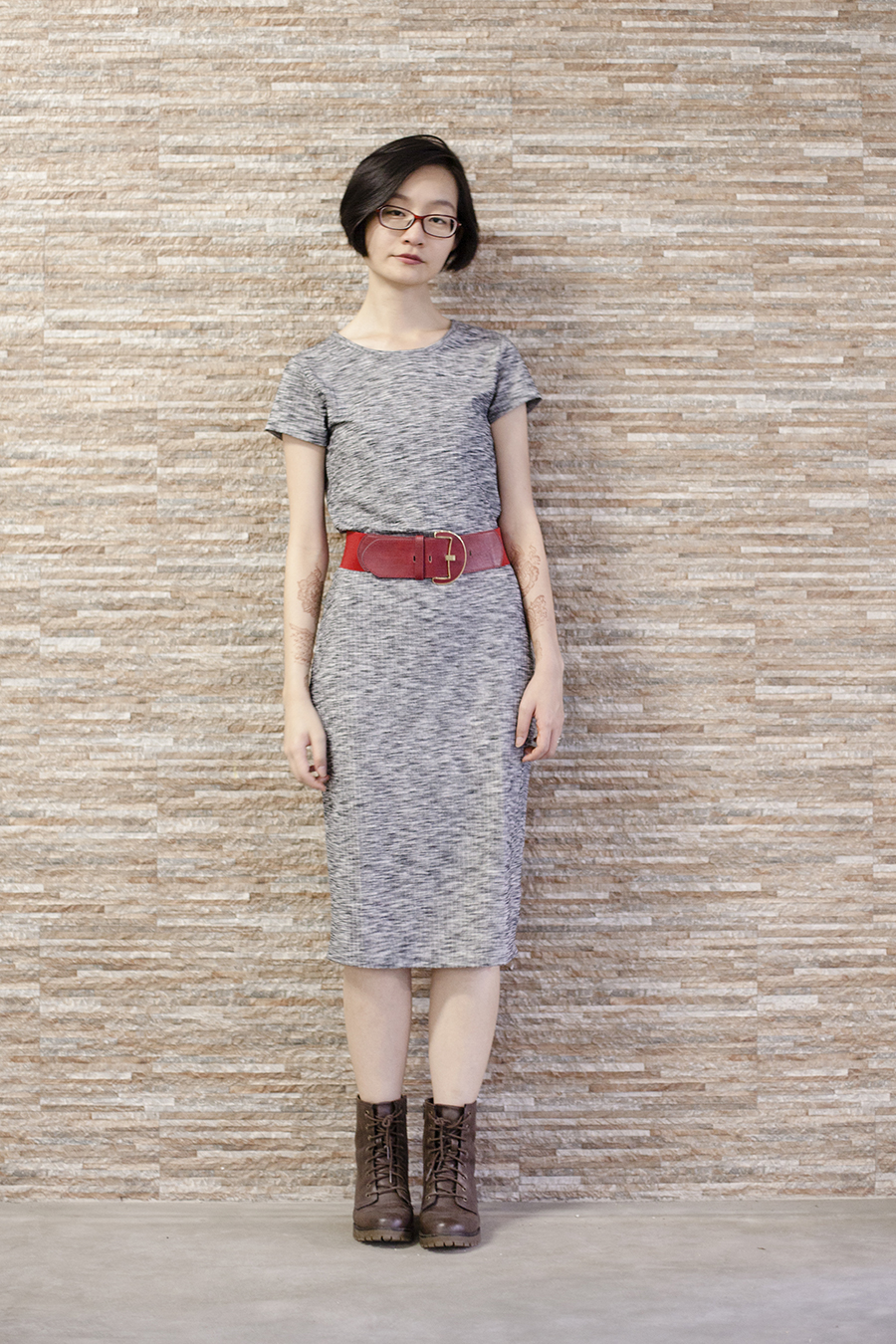 Cotton On heather grey bodycon midi dress, Steve Madden boots, Accessorize red belt, Firmoo glasses.