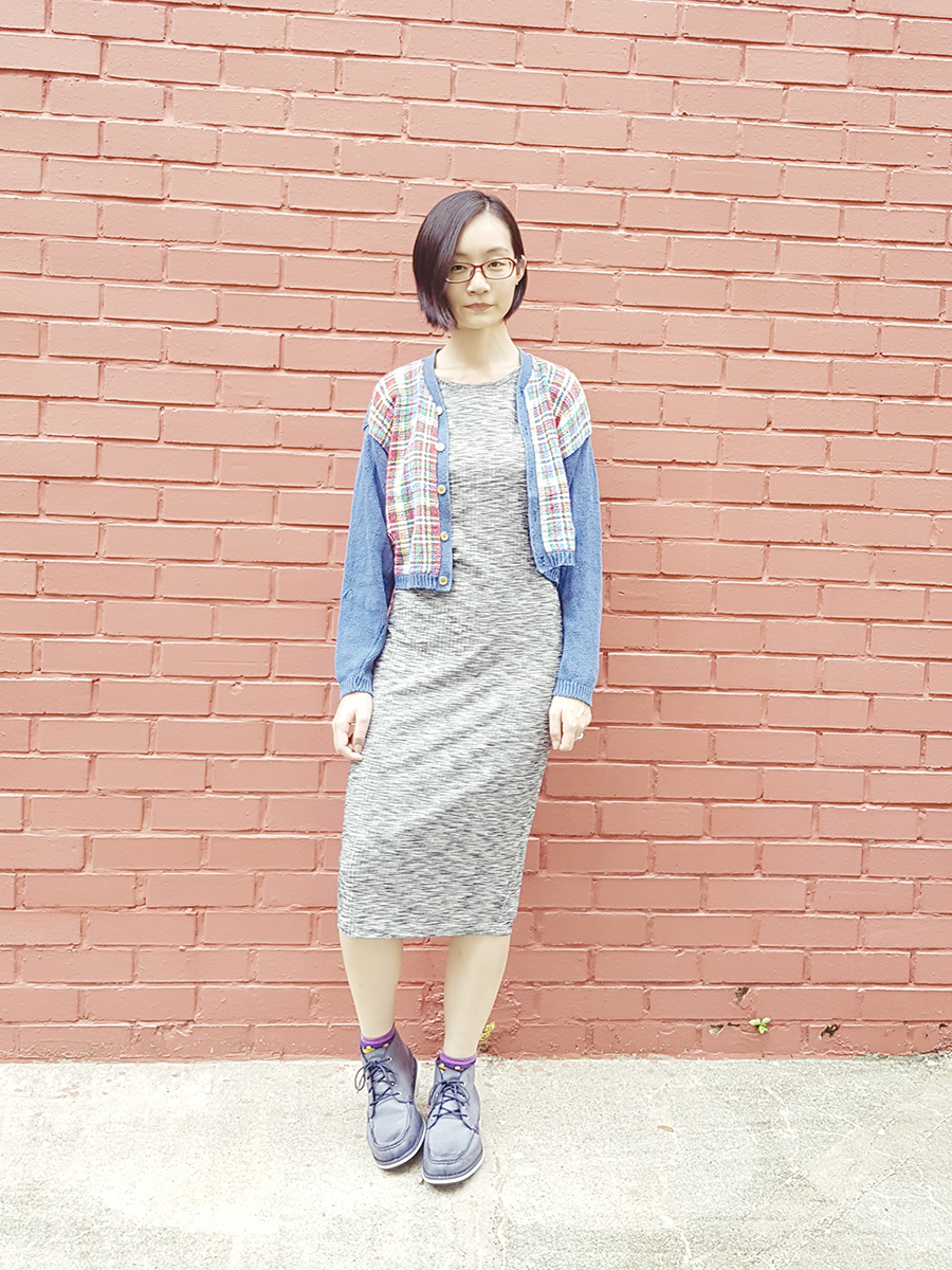 Casual outfit: Cotton On heather grey bodycon dress, Thrifted vintage school cardigan, Timberland blue lace-up boots, Firmoo red glasses.