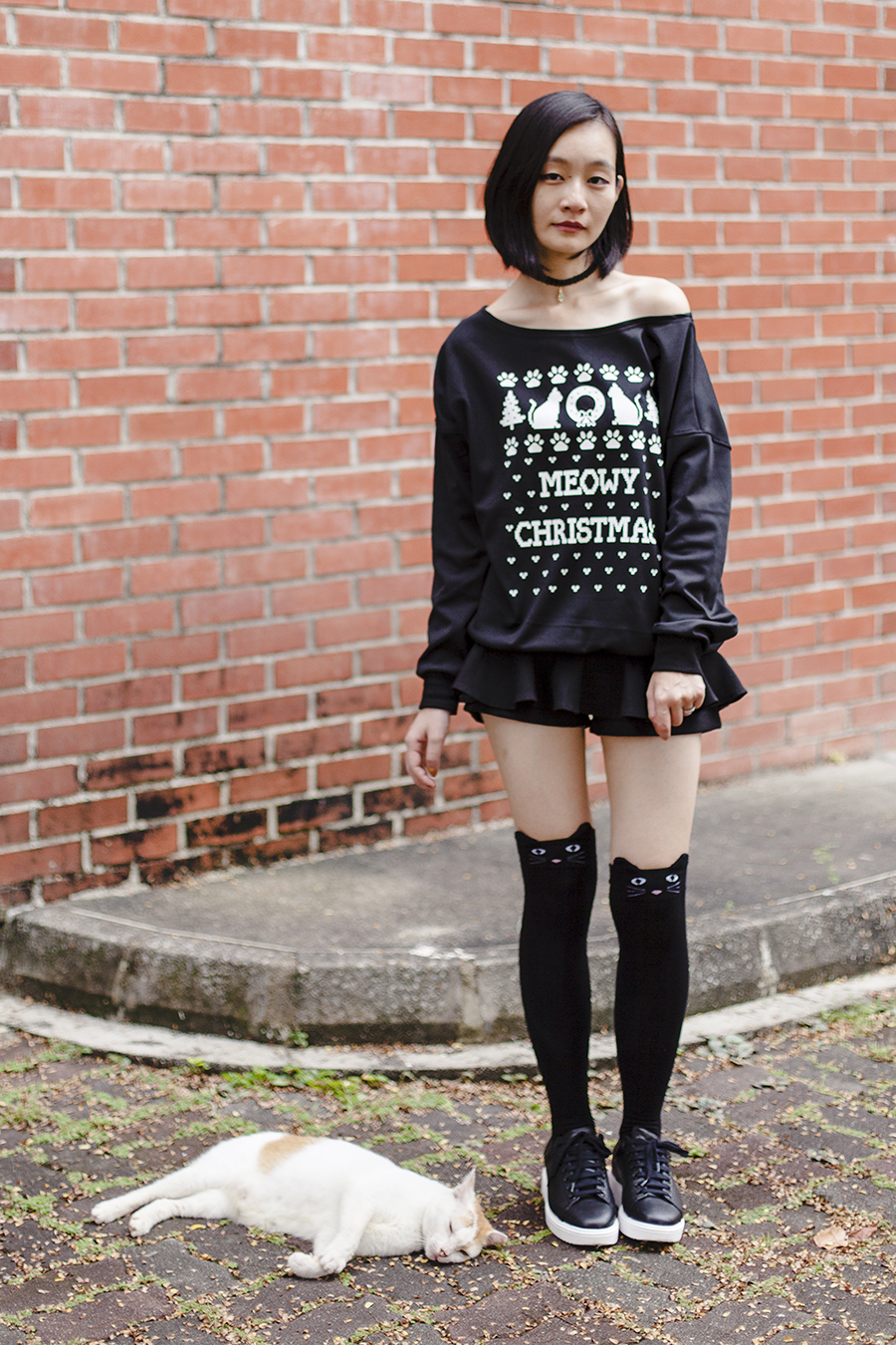 Meowy Christmas outfit: Black knee high cat socks, Dresslily Meowy Christmas sweater, Dresslily christmas tree lace choker necklace, Mango black leather sneakers.