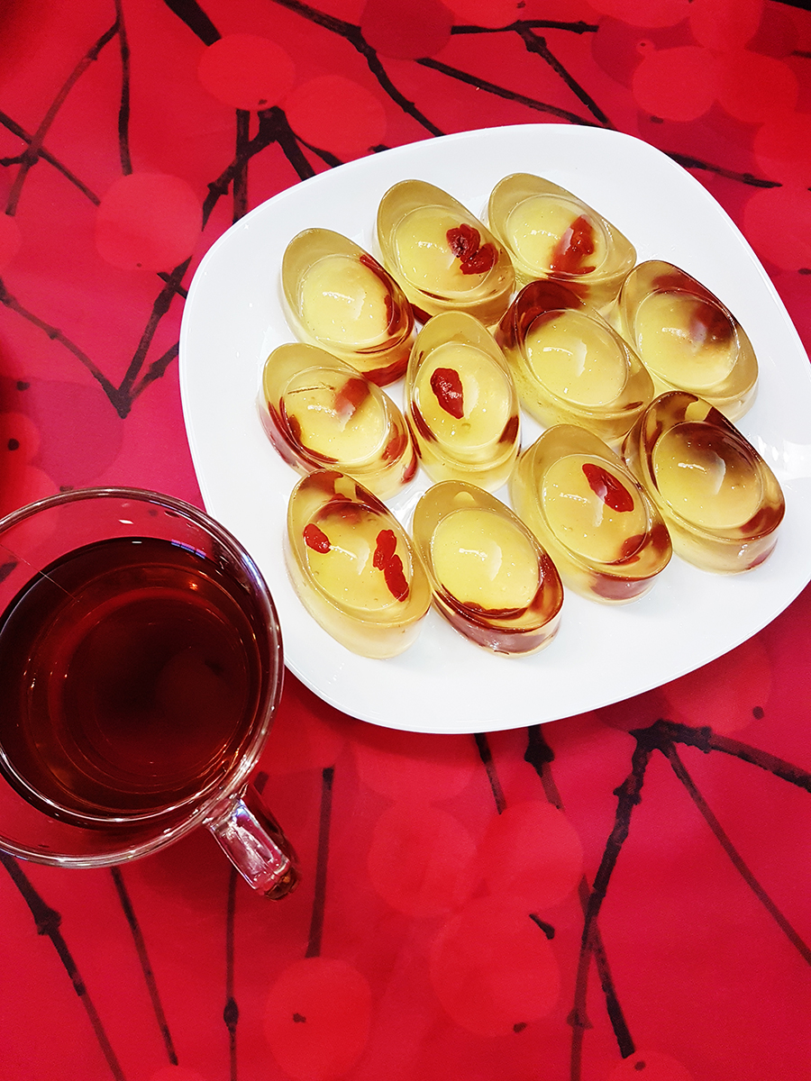 Chinese New Year konnyaku jelly with wolf berries and red date tea.
