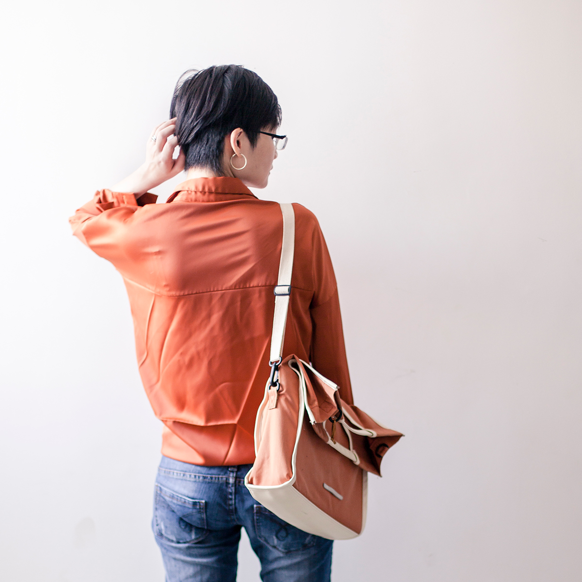 OOTD: Pomelo Fashion orange blouse, Espirit denim jeans, RAWROW convertible satchel, OWNDAYS glasses.