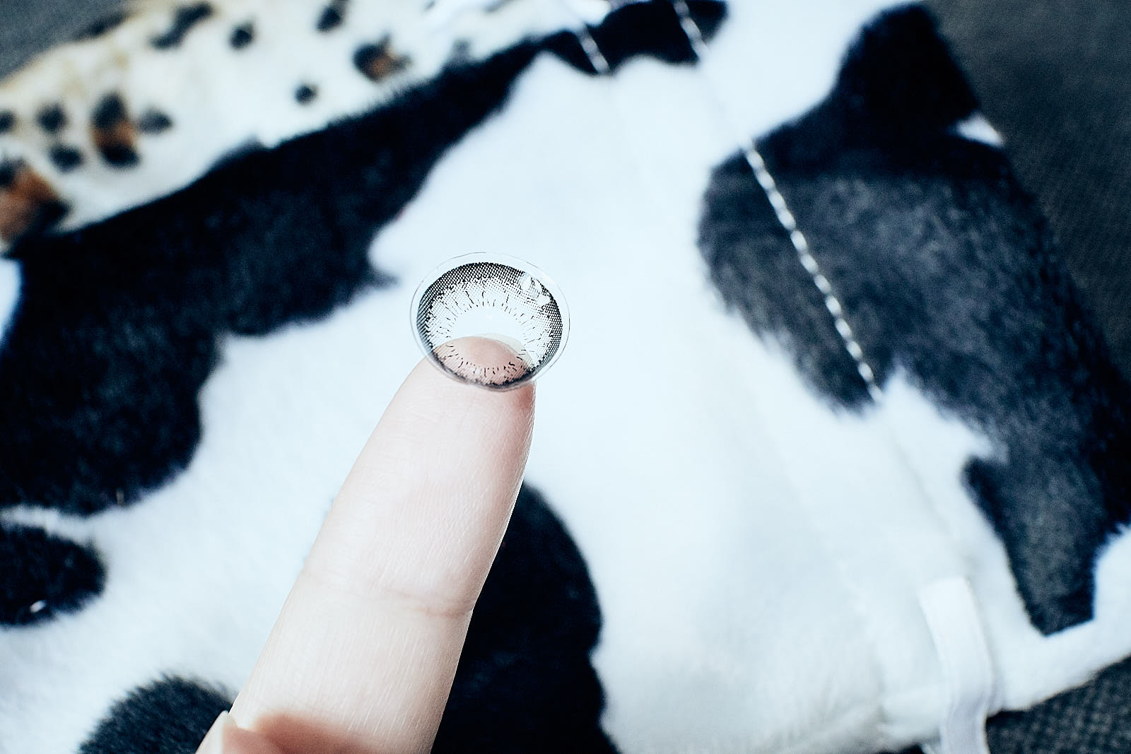 Black circle lenses from lenscircle.com